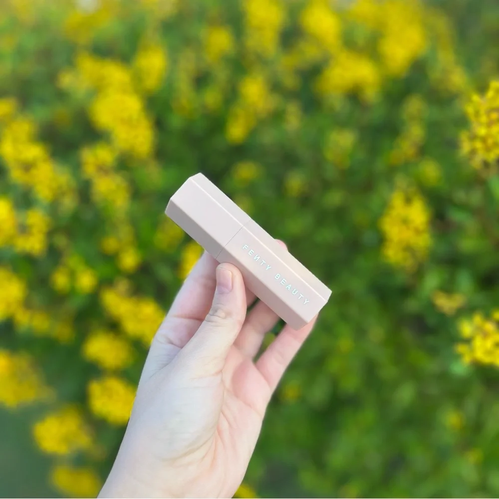 Fenty Beauty Match Stix Contour Skinstick • Soft Amber